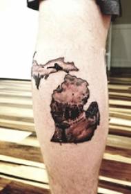 Map Tattoo para las piernas de los hombres en Creative Map Tattoo Images