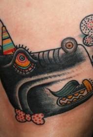 ευτυχισμένος μαύρος ιππότης με μοτίβο τατουάζ τόξο