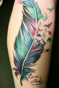 couleur de veau Représente un motif de tatouage en plume pure