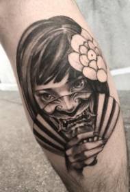 half-legged half-faced beauty tattoo pattern