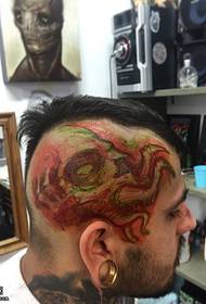 голова пофарбовані татуювання восьминога