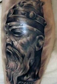 Linea nera modello di tatuaggio testa di guerriero vichingo