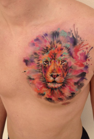 胸部水彩風格好看的獅子頭紋身圖案