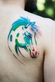 背部美丽简约的彩色马头纹身图案