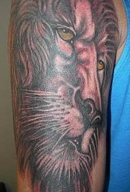 bras délicat motif de tatouage gris noir tête de lion