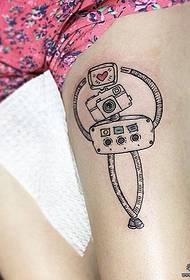 robot ceamara thigh patrún pearsantacht tattoo