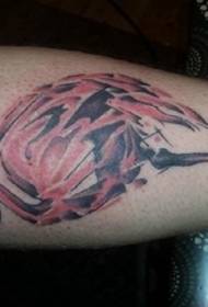 delicata immagine del tatuaggio del fenicottero di stile dell'acquerello sul polpaccio