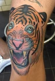 immagine di ragazzi gamba pittura gradiente semplice linea astratta piccolo tatuaggio tigre animale