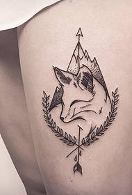Modello di tatuaggio di coscia volpe pianta geometrica freccia punto tatuaggio linea