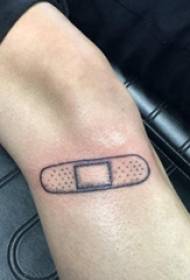 gamba tatuaggio gambe maschili su ferite nere immagini di tatuaggi