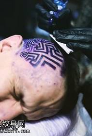 padrão de tatuagem clássica cabeça totem