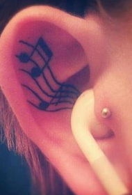 Mädchen Ohr kleine und stilvolle Notiz Tattoo Muster