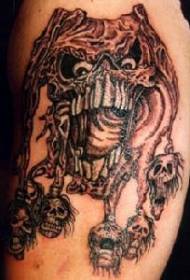 spaventoso demone voodoo e modello tatuaggio teschio