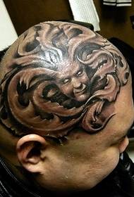 男 男 Duch tetování vzor na hlavě