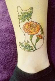 女神腿部猫纹身和文艺花朵纹身图片