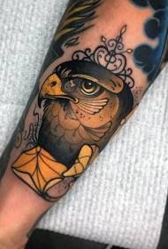 âlde skoalle kleur eagle holle en blom earm tattoo patroan