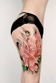 fiore Tatuaggio dipinto delicatamente, fiore di peonia coscia