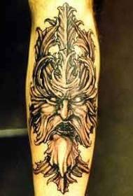 Svartgrå Viking Warrior Head Tattoo Pattern