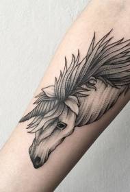 pettu nero pettu unicorn modellu di tatuaggio di testa