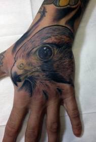 hand terug Kleur natuurlijk adelaarskop tattoo patroon