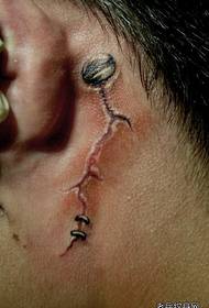 oreja un patrón de tatuaje de lágrima de moda alternativa