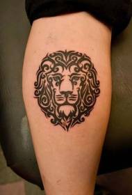 мӯи ҷингила сиёҳ Lion сари totem шакли tattoo