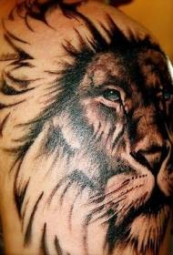 modello tatuaggio testa di leone nero