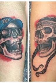 Boys painted on the legs, creative skull tattoos