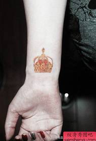 girl wrist small and exquisite crown tattoo pattern