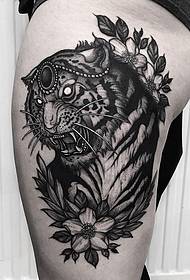 Combok európai és amerikai tigris virág gem fekete szürke tetoválás minta