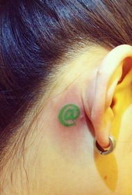 Baada ya sikio Sina Weibo alama ya alama ya tattoo