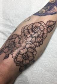 τατουάζ πόδι μαύρο και άσπρο γκρι στυλ τατουάζ σημείο τατουάζ λουλούδι τατουάζ εικόνα