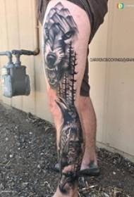 foto di lupo tatuaggio maschio gamba lupo tatuaggio