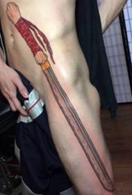 tao ng bahagi ng isang nangingibabaw na sword tattoo na larawan