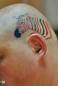 modello tatuaggio testa zebra