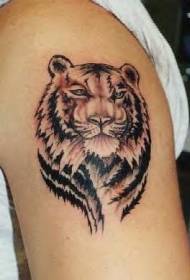 Модел на тетоважа на главата на црн сив тигар