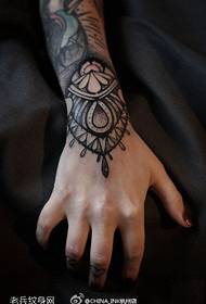 Ukuqinisa i-Arm point Sting Brahma I-tattoo yohlobo olunye lwe tattoo