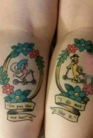 les cames de les nenes van pintar flors fresques i imatges de tatuatges de cadells