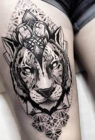 Oberschenkel dekorativen Stil schwarzen Löwenkopf Persönlichkeit Tattoo-Muster