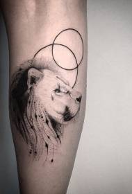 kalf zwart mooi lichaam leeuwenkop met rond tattoo-patroon
