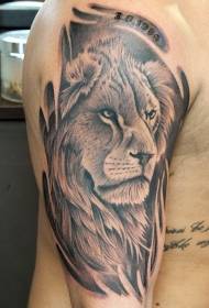 fekete szürke nagy kar oroszlán fej tetoválás minta