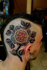 osebni vzorec tatoo za glavo cvet