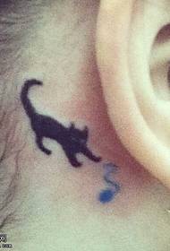 耳部猫咪纹身图案