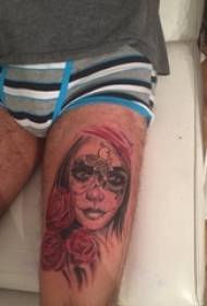 noga črno-beli portretni tatoo in literarne slike cvetja tatoo