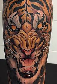 теле насликана шема на тетоважа на тигар