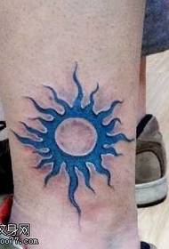 Узорак брандирања са ефектом сунчане тетоваже