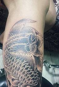 包小腿黑白鲤鱼纹身图案