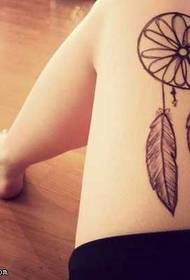 kojos gražus šviežių svajonių gaudytojo tatuiruotės modelis