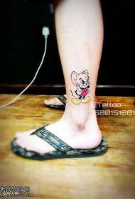 Modello di tatuaggio del mouse gamba
