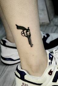 tele ličnost Tetovaža vodeni pištolj tetovaža strastvena